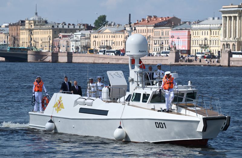 LYNXMPEL6Q05Z_L.jpg
